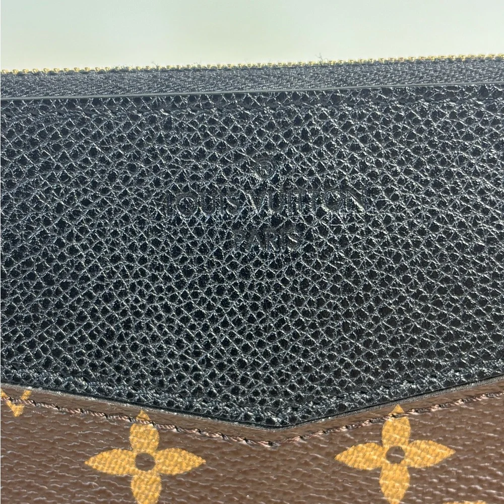 Beautiful Louis Vuitton Daily Pouch Monogram Noir - Picture 2 of 12